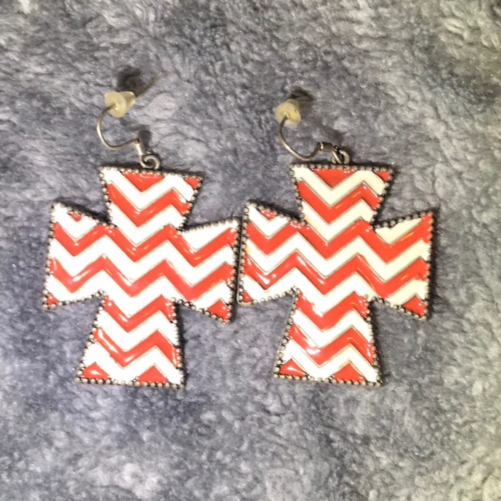 Big chevron cross earrings